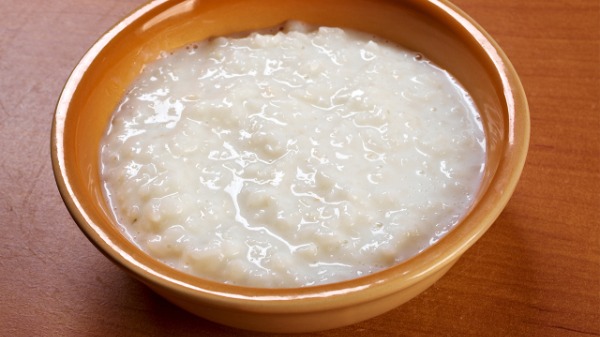 夏季喝粥有什么好处呢？夏季喝粥，舒心养肺气！