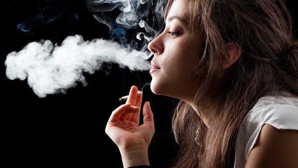 吸烟对肺部的危害究竟有哪些？戒烟尽量别超过这个岁数!