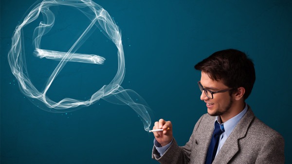 吸烟对肺部的危害究竟有哪些？戒烟尽量别超过这个岁数!